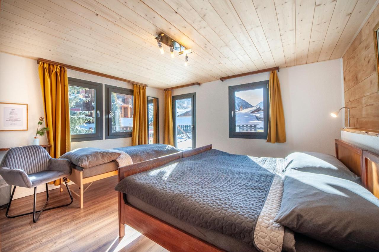 Room'S Chez Beni Grächen Esterno foto